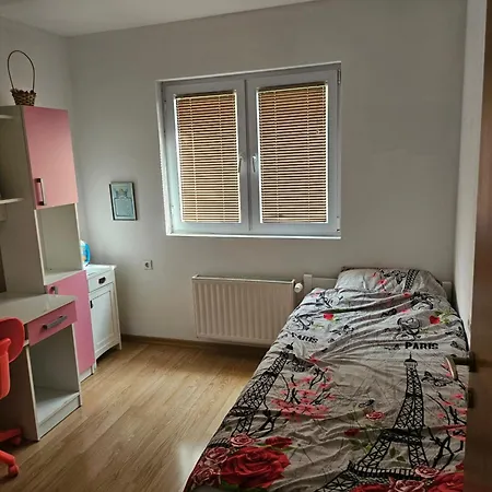 Apartment L&l *